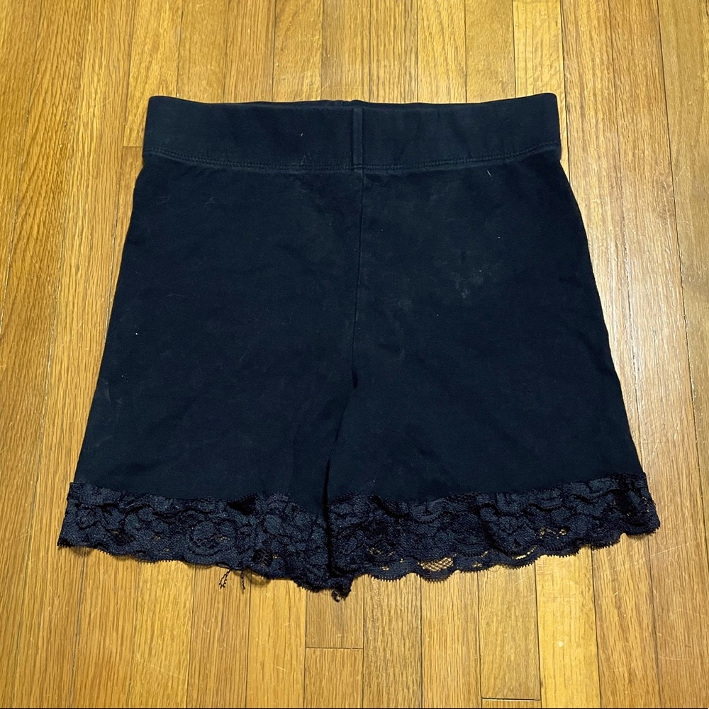 Forever21: Active Lace Hem Biker Shorts